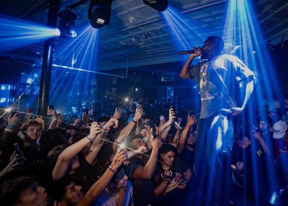 Show at the Vault